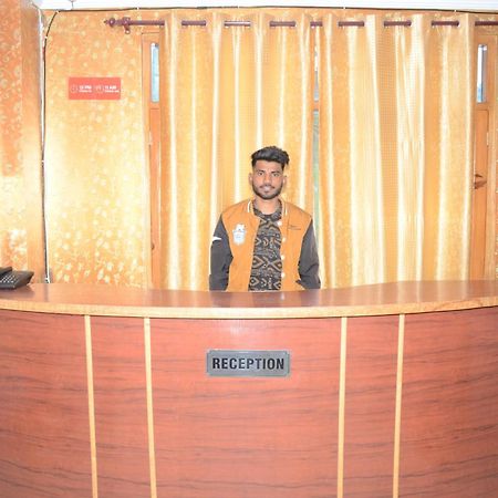 Hotel Alpine View Sarāhan Dış mekan fotoğraf