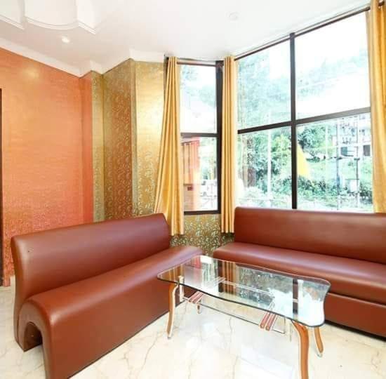 Hotel Alpine View Sarāhan Dış mekan fotoğraf