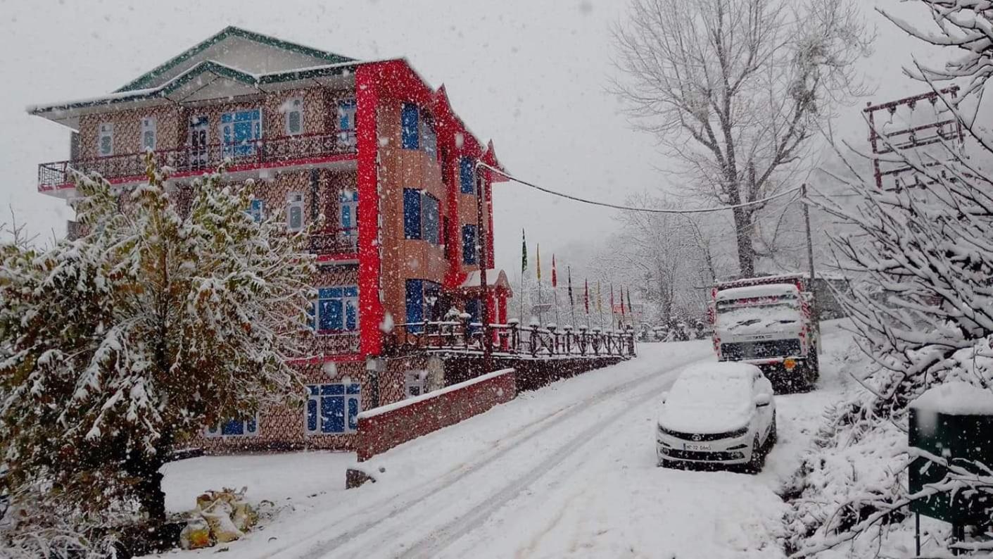 Hotel Alpine View Sarāhan Dış mekan fotoğraf
