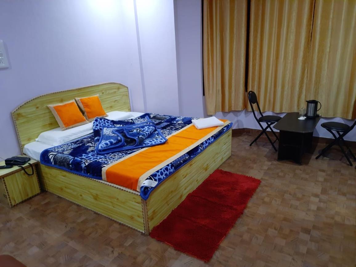 Hotel Alpine View Sarāhan Dış mekan fotoğraf