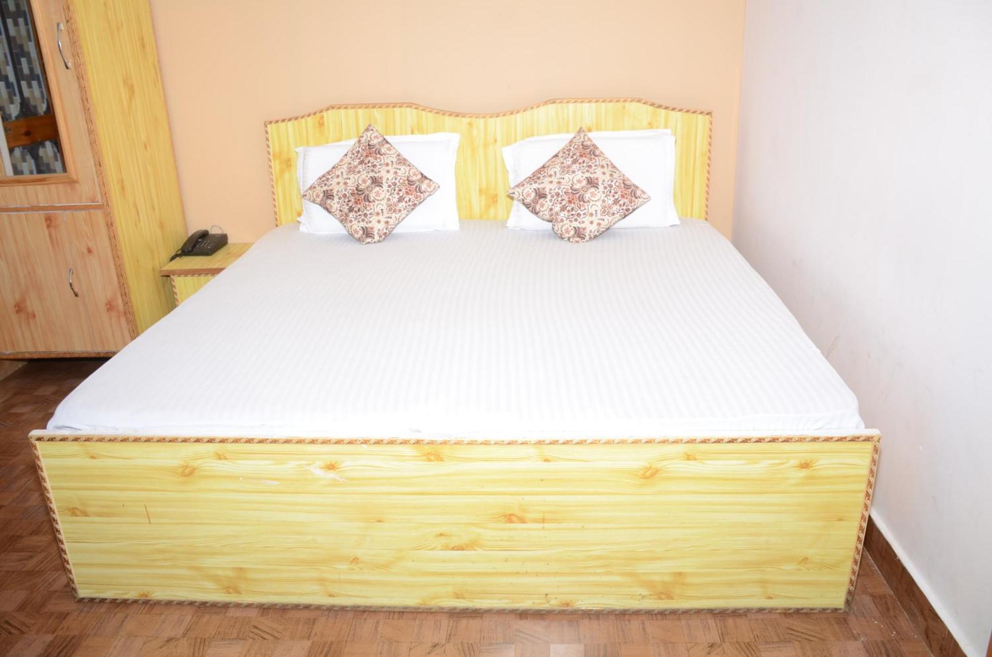 Hotel Alpine View Sarāhan Dış mekan fotoğraf