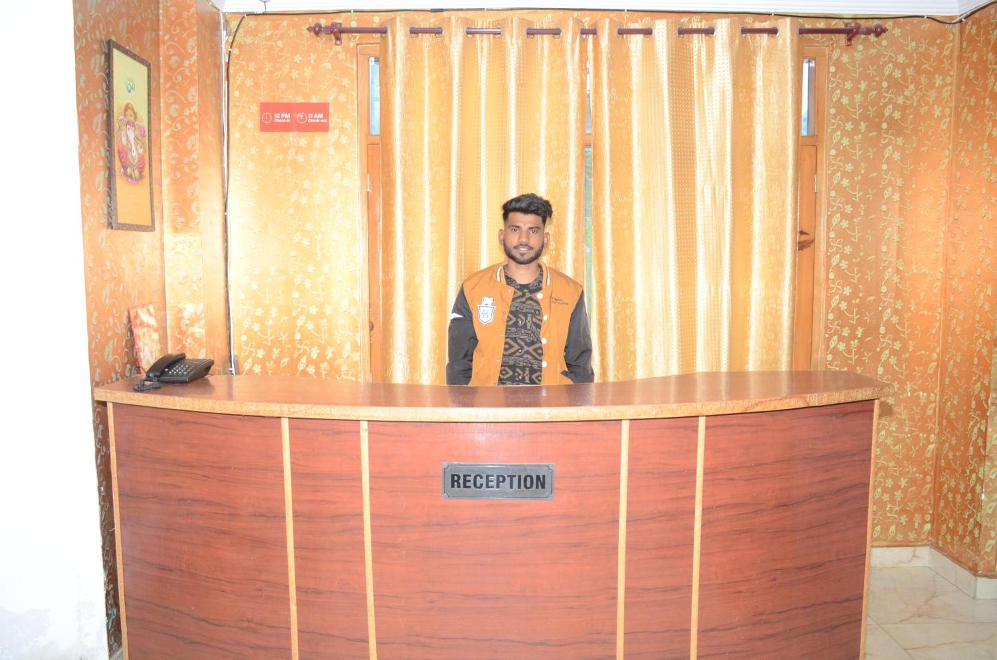Hotel Alpine View Sarāhan Dış mekan fotoğraf